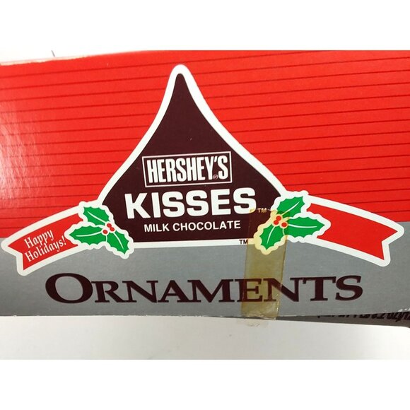 Box of 12 Plastic Hershey's Kiss "Ornament" Containers, 4 Red,4 Green, 4 Clear - Picture 13 of 14